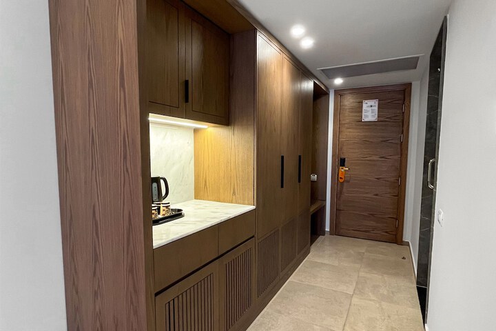 Room 21 of 85