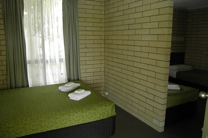 Room 22 of 53