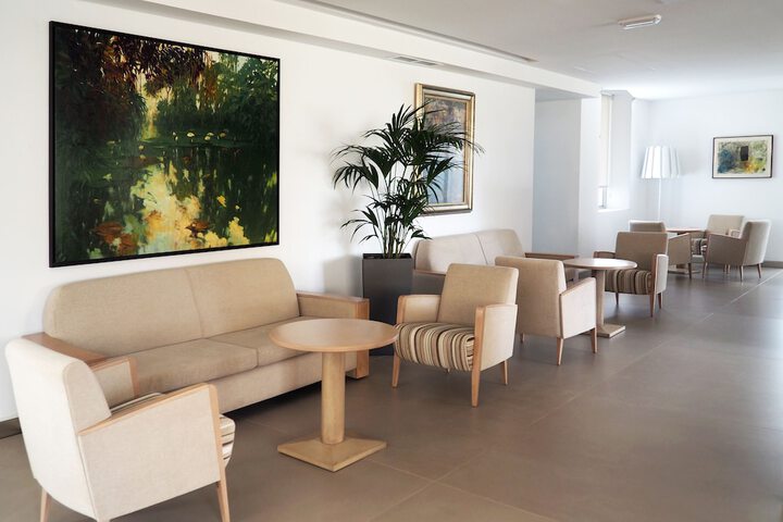Guest Lobby