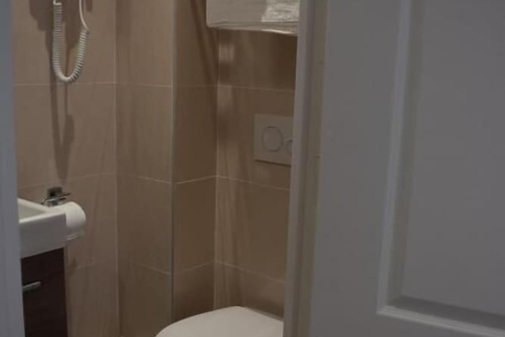 Room 15 of 21