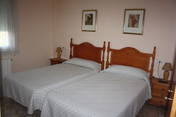 Room 6 of 48