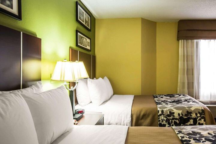 2 Double Beds (8 of 10)