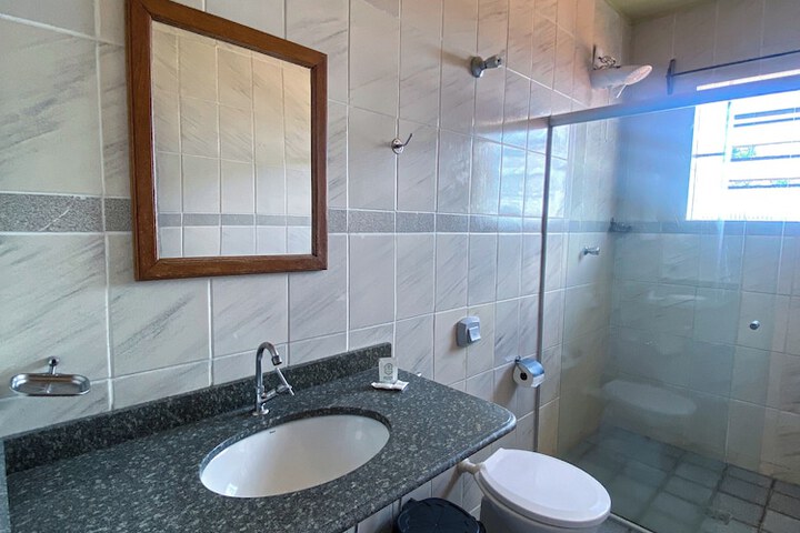 Room 16 of 130
