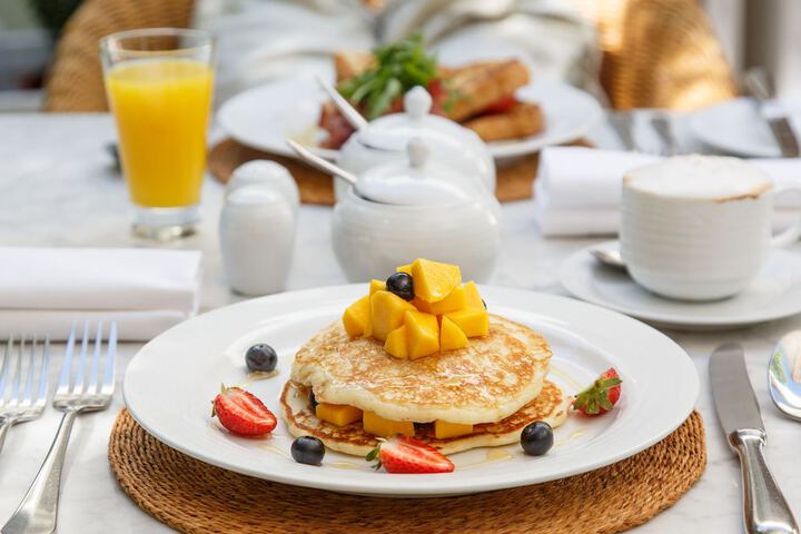 Breakfast/Coffee Service 64 of 80