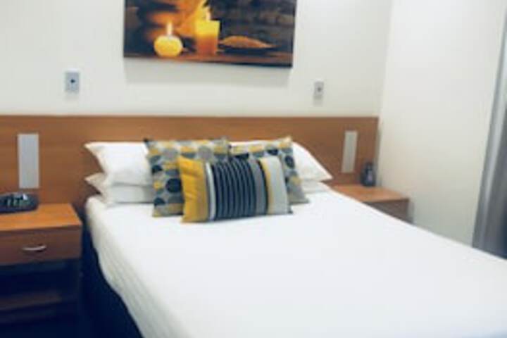 Room 25 of 159