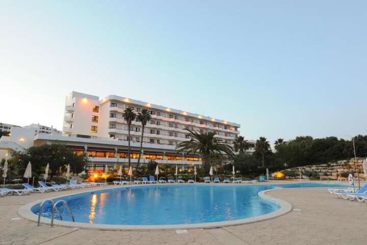 Pool 45 of 86
