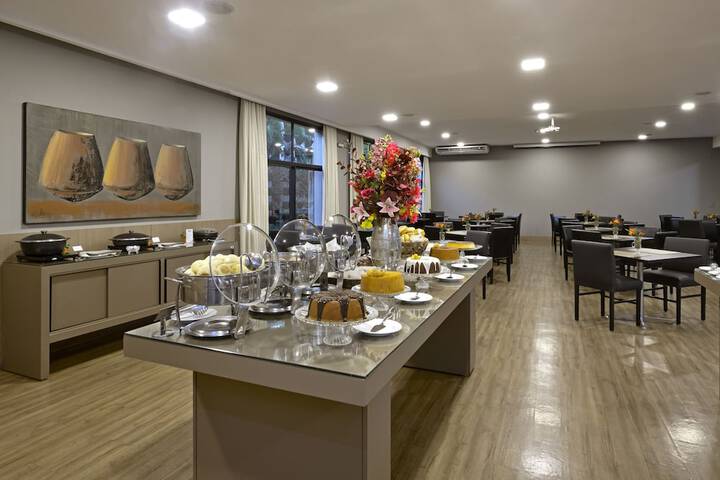 Breakfast/Coffee Service 47 of 59