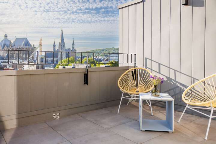 Terrace/Patio 11 of 25