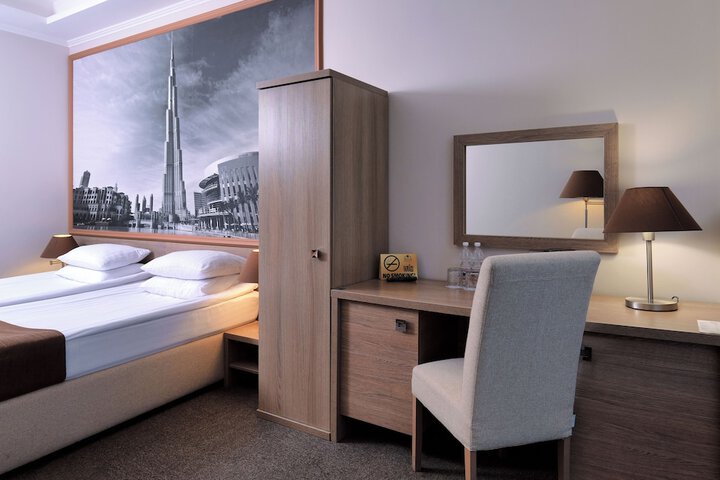 Room 18 of 61