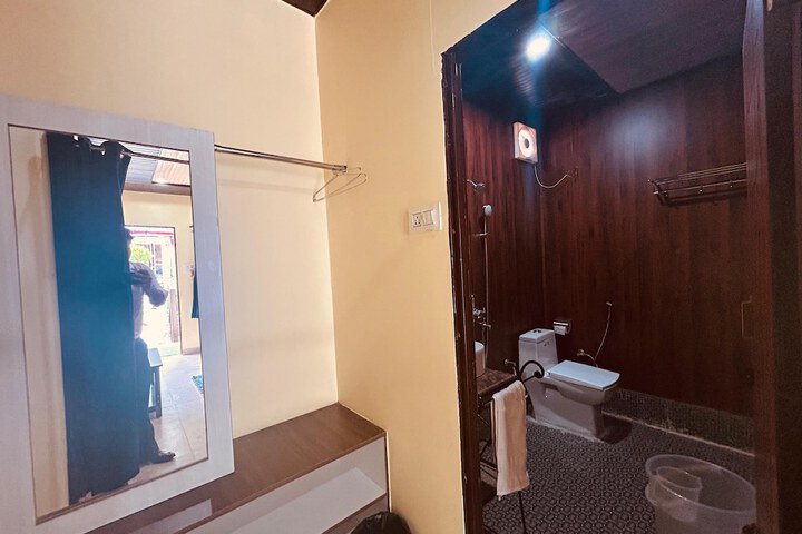 Room 11 of 62