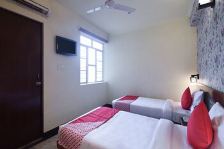 Room 8 of 22