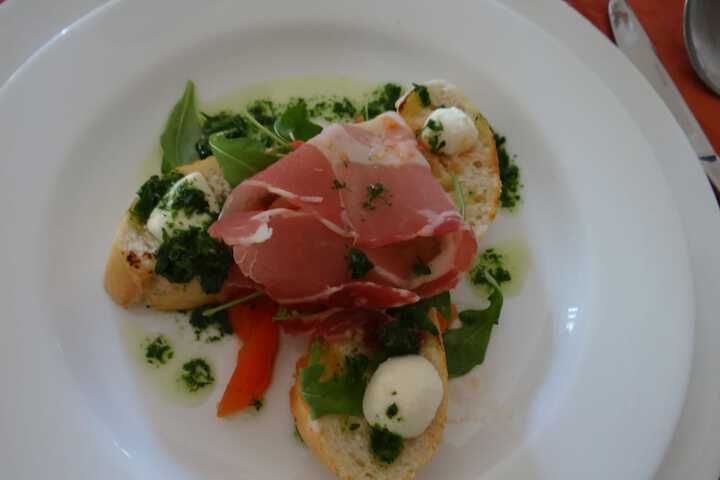 Dining 32 of 74