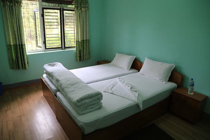 Room 4 of 46