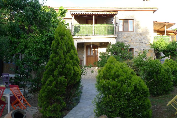 Hotel 254 of 263