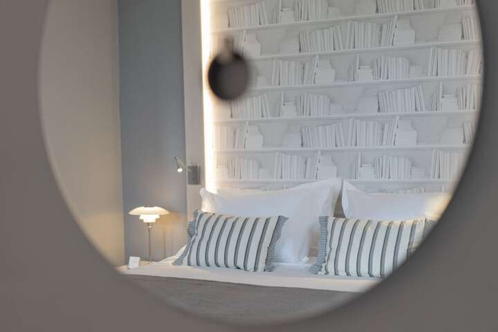 Room 15 of 59