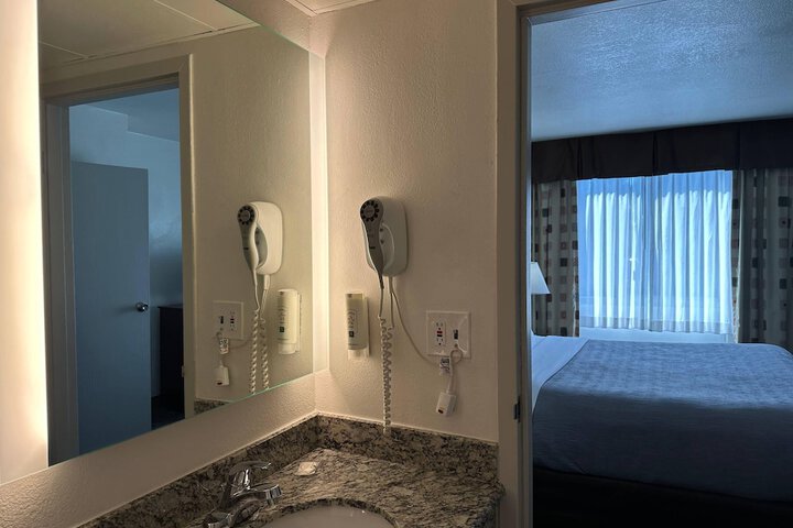 Room 57 of 88