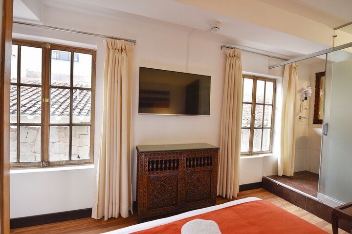 Room 30 of 96