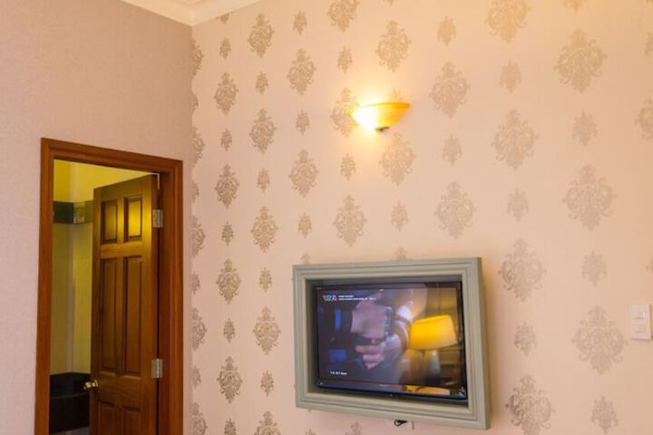 Room 18 of 66