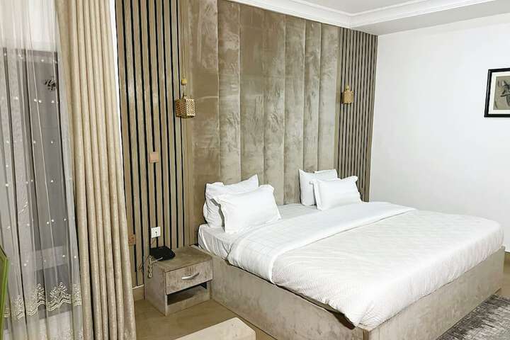 Room 22 of 45