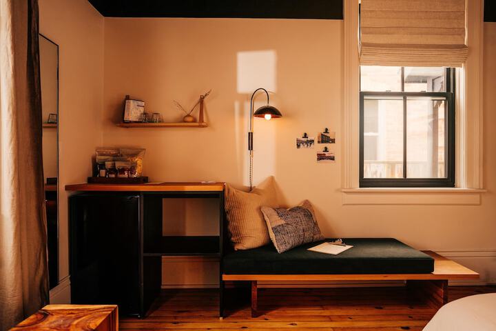 Room 5 of 39