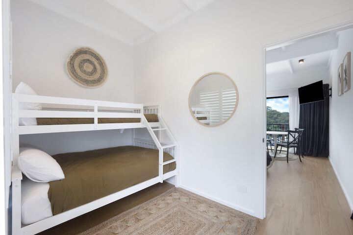 Room 15 of 144