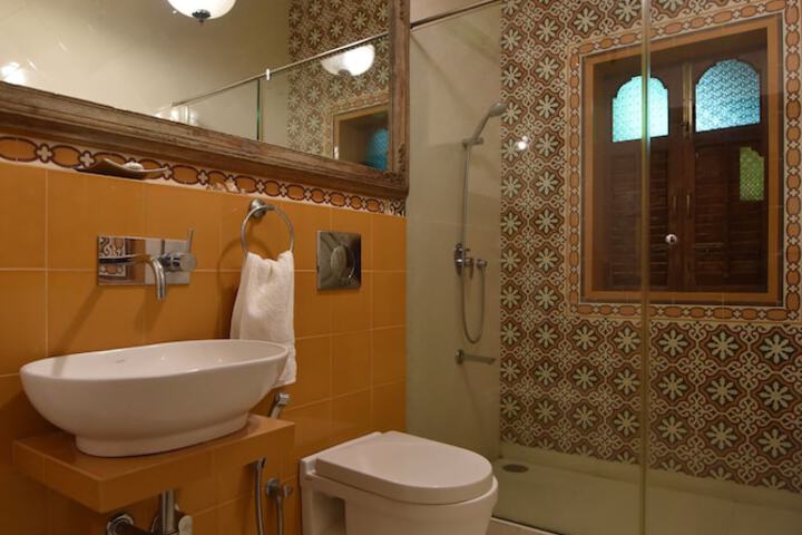 Room 14 of 29
