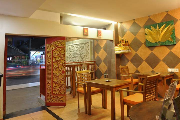 Hotel Interior 4 of 23