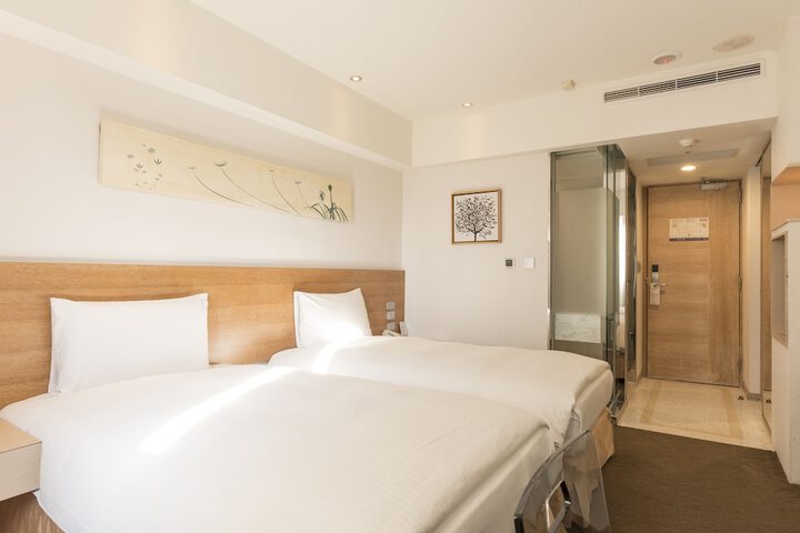 Room 21 of 60