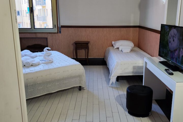 Room 18 of 26