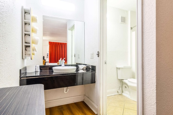 Clean Restrooms