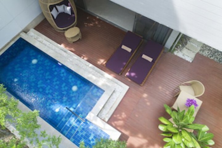 Pool 34 of 64