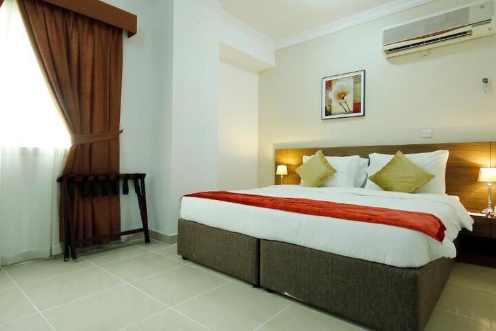 Room 14 of 32