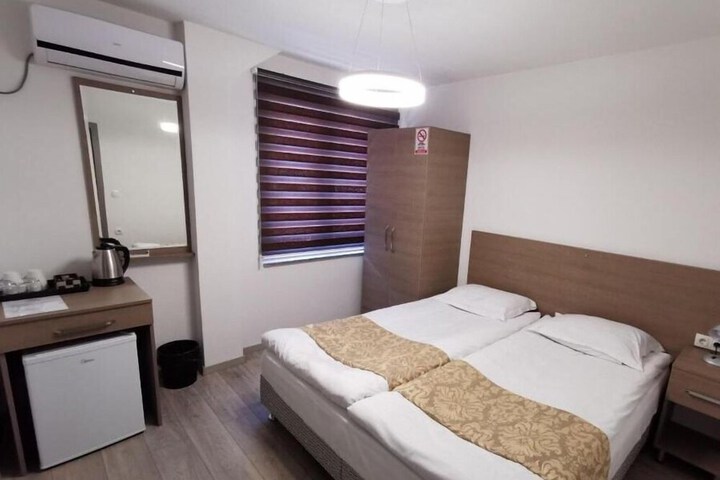 Room 19 of 42