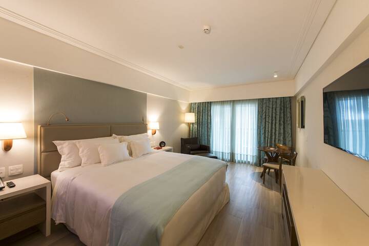 Room 10 of 56
