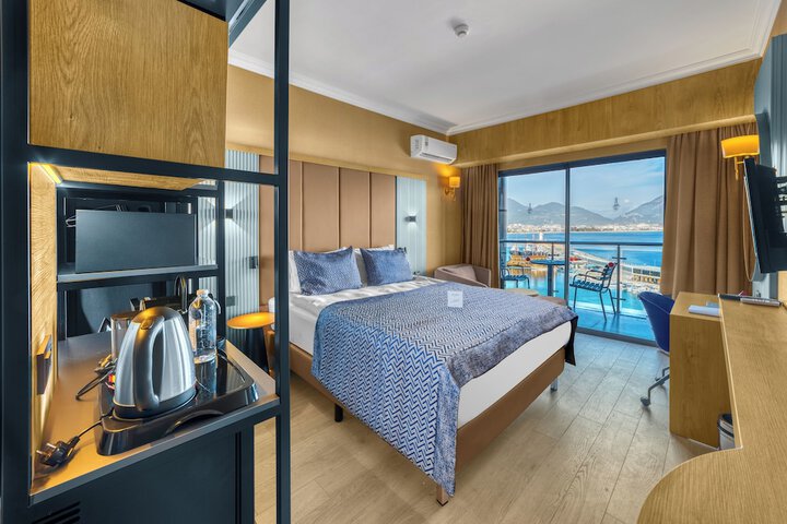 Room 21 of 187