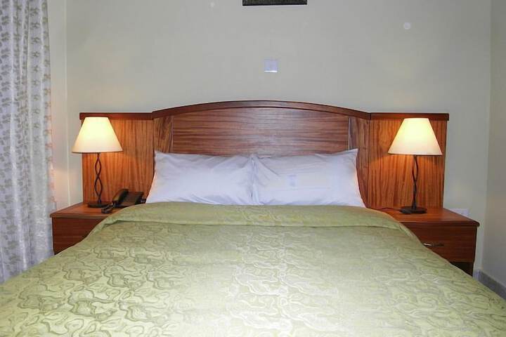 Room 19 of 34