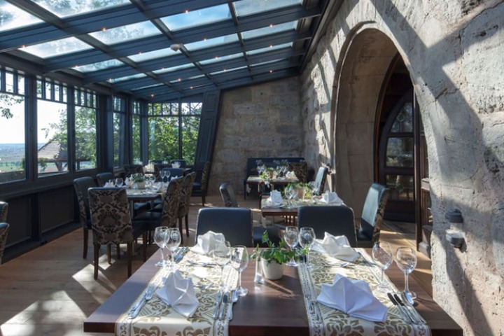 Dining 117 of 146