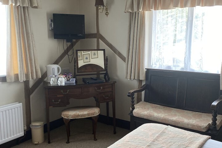 Room 34 of 67