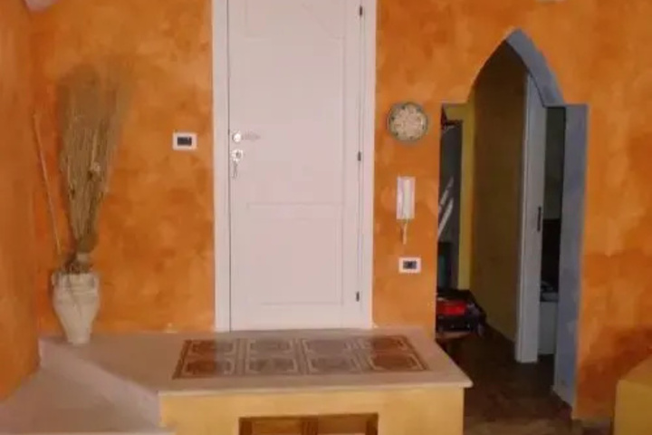 Room 7 of 14