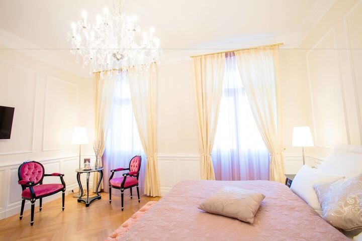 Room 12 of 57