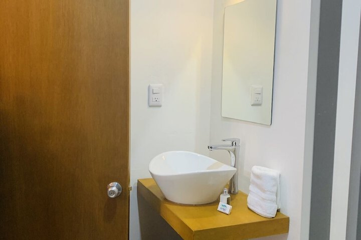 Room 28 of 37