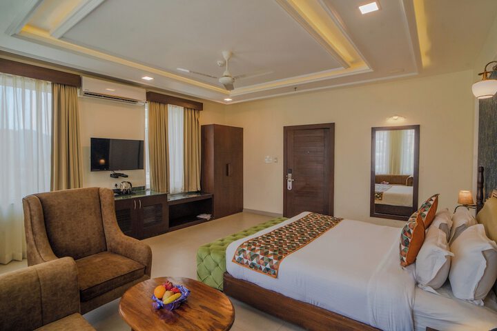 Room 14 of 50