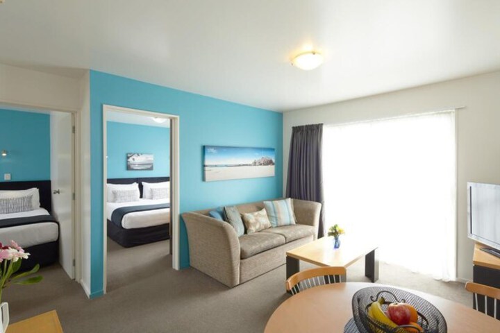Room 22 of 35