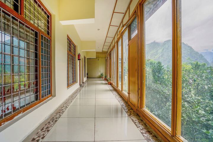 Hotel Interior 3 of 100
