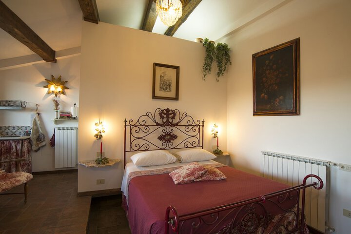 Room 35 of 114