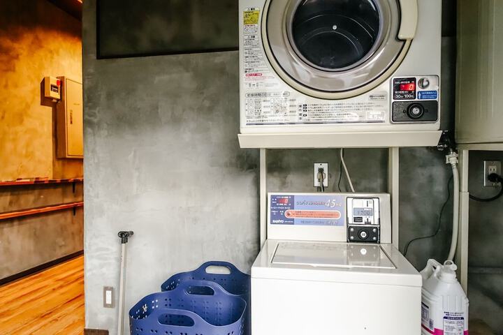 Laundry 34 of 71