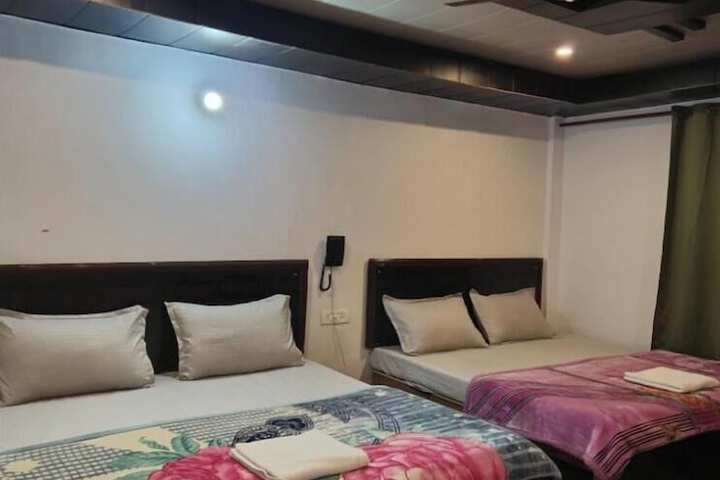 Room 4 of 29
