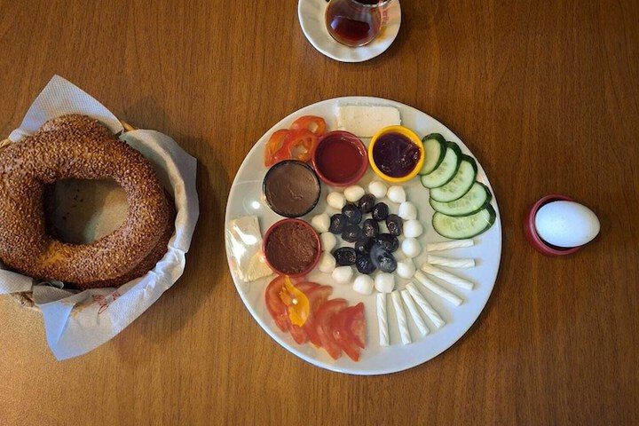 Dining 42 of 52