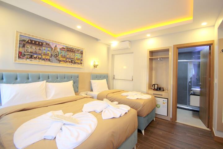 Room 44 of 87