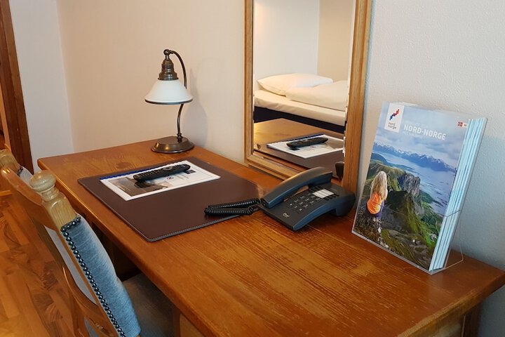 Room 8 of 24